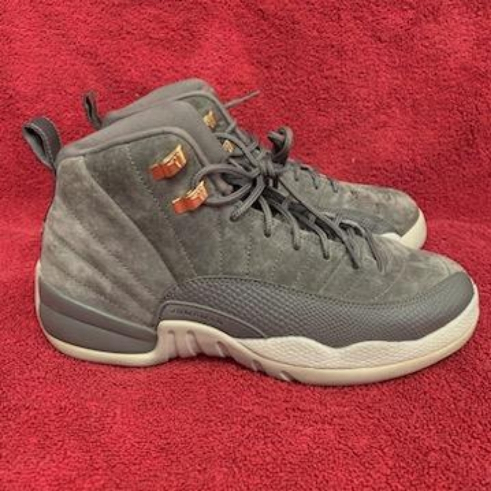 Jordan 12 Dark gray  gs 7y